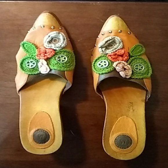 Wood clogs mules - Picture 1 of 3